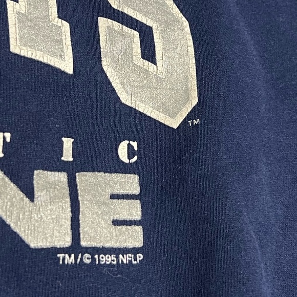 Vintage Dallas Cowboys Russell Athletic NFL Football 1990s Sports Sweatshirt - Picture 4 of 5